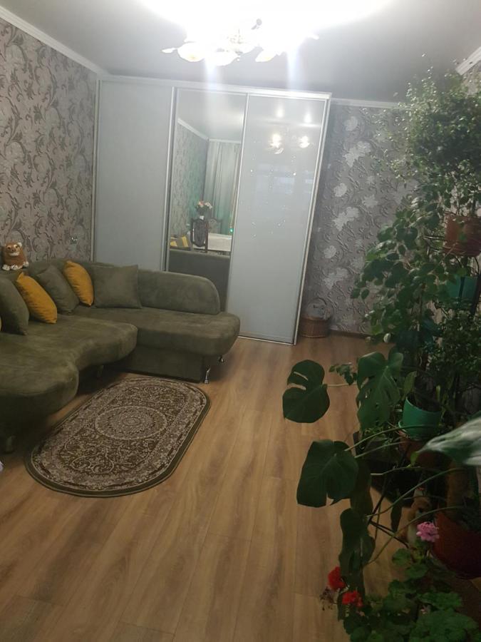 Appartement 2Х Комнатная С Ремонтом В Центре.Renovated, Center à Khmelʼnytsʼkyy Extérieur photo