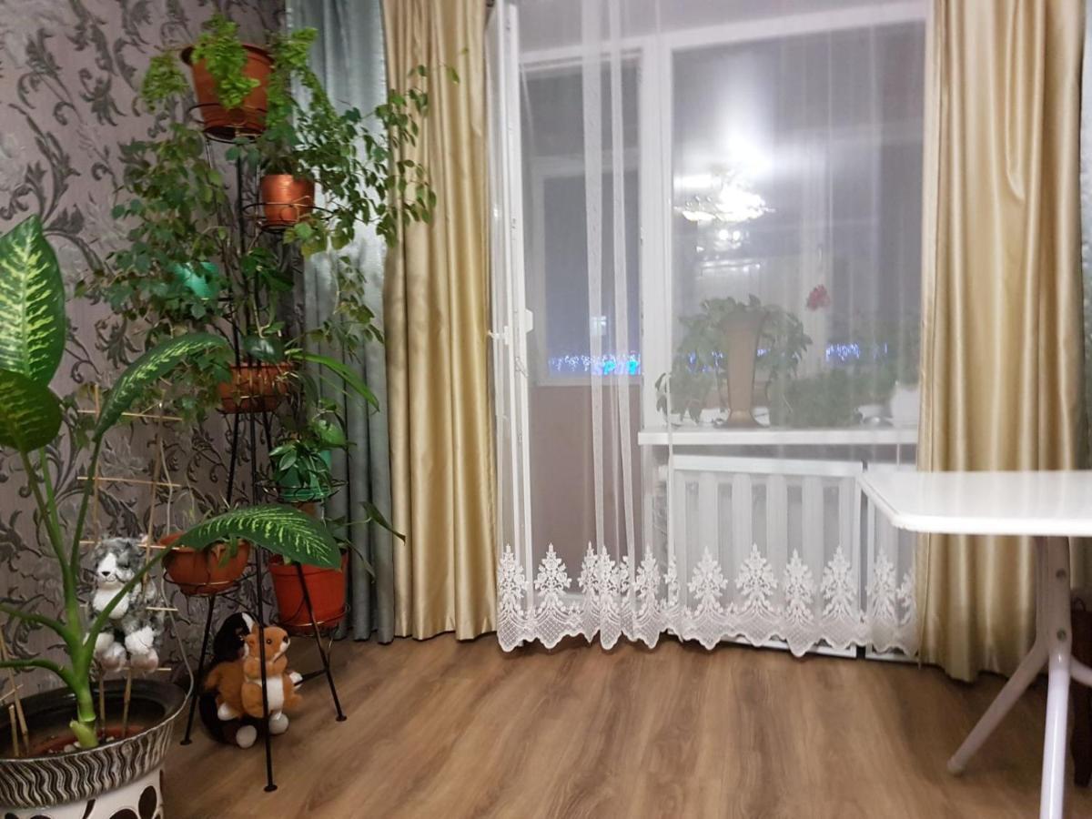 Appartement 2Х Комнатная С Ремонтом В Центре.Renovated, Center à Khmelʼnytsʼkyy Extérieur photo